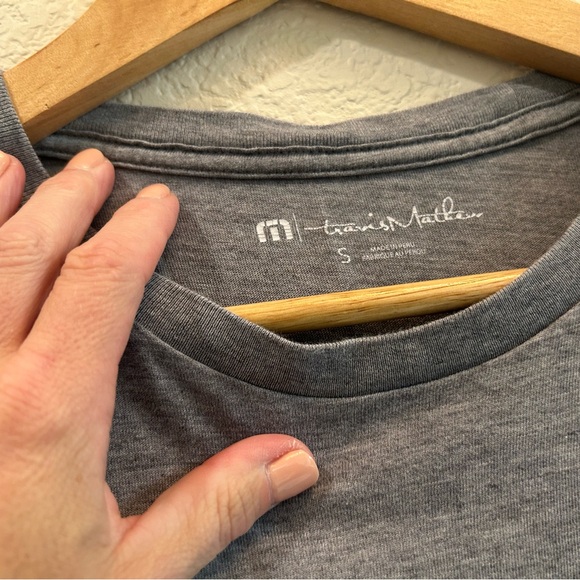 Travis Mathew Thirteen Below Camo pocket t-shirt - Picture 3 of 3